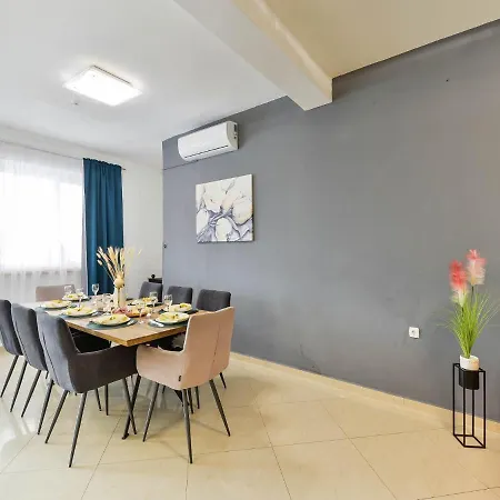Casa de Férias Noa Galovac (Zadar)